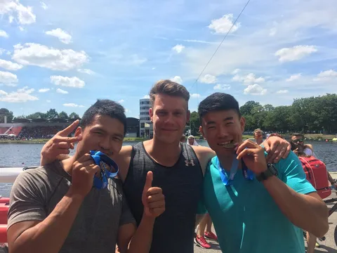 Wspólne świętowanie z zawodnikami po regatach